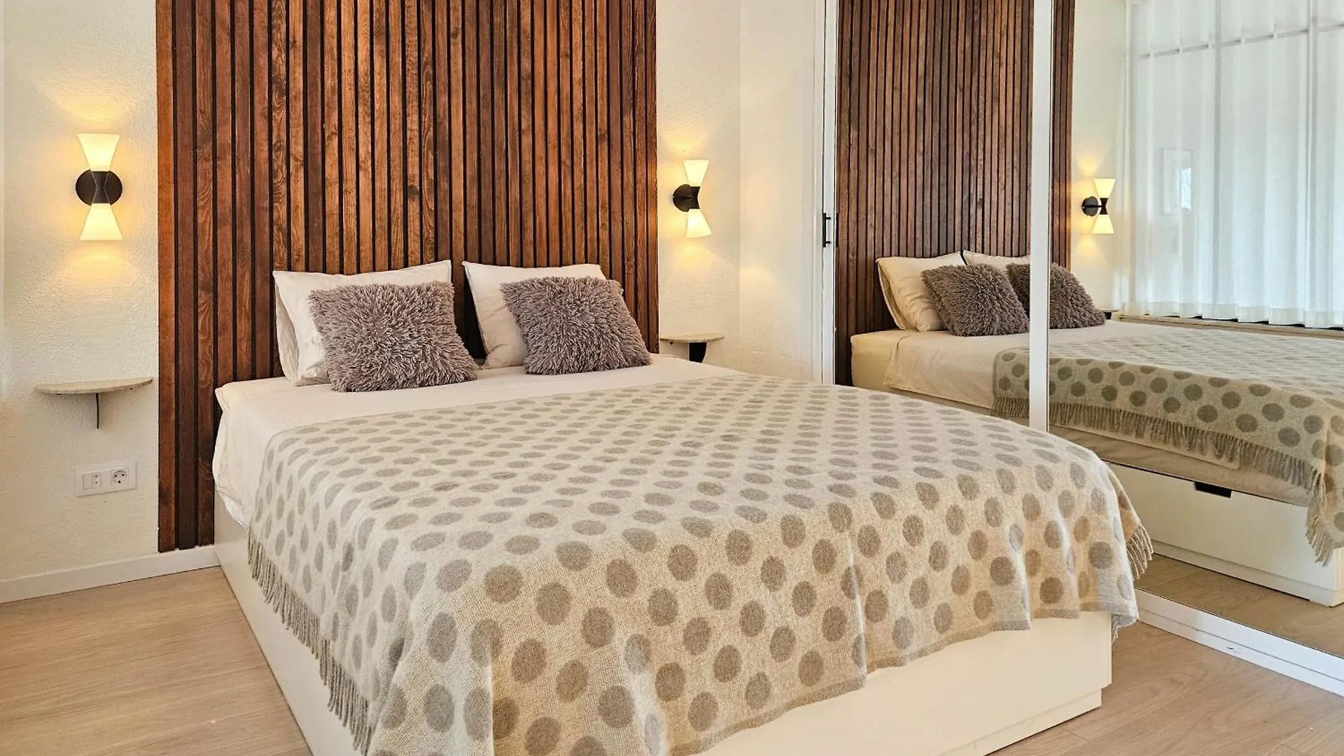 Studio Apartment Sleeps 4 Miraflores ミハス 0*,  スペイン